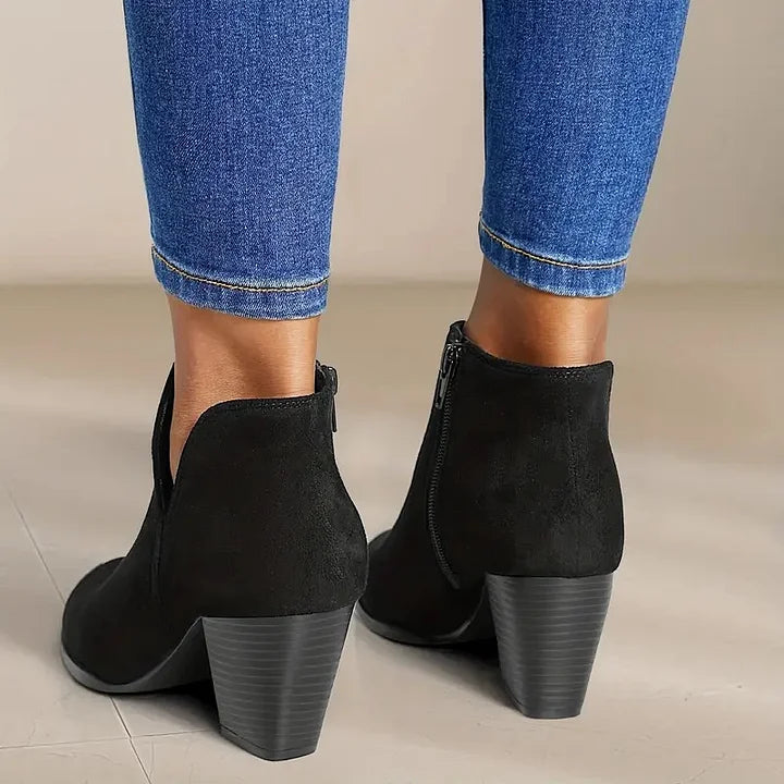 Heeled ankle bloc boots for women | Yara -8