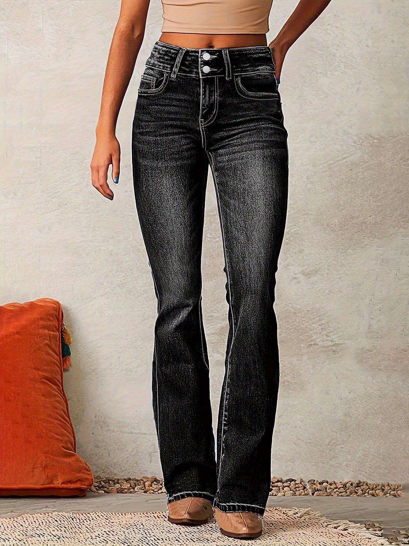 High-waisted flared jeans for women -2