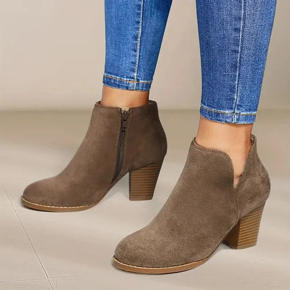 Heeled ankle bloc boots for women | Yara -1