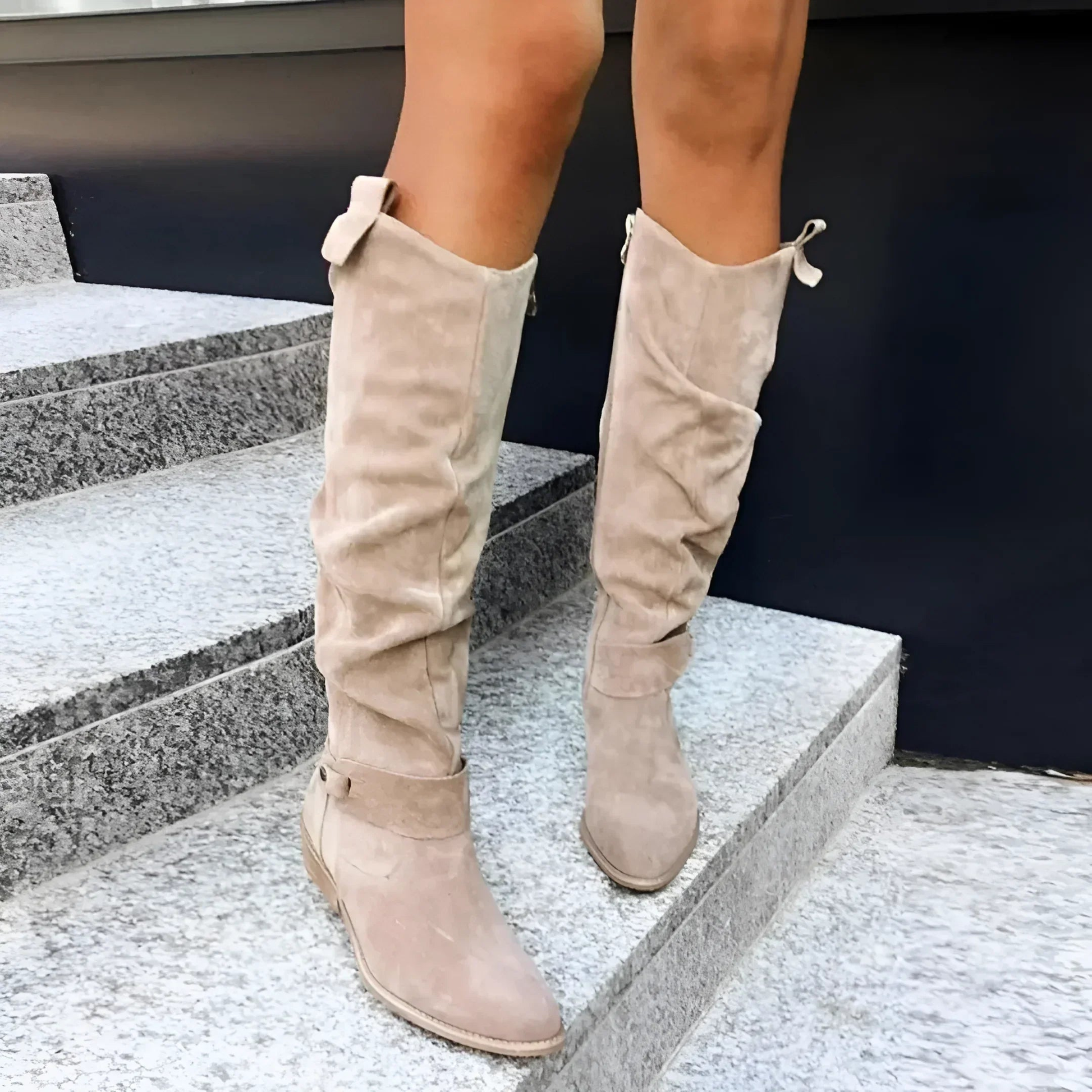 Classic orthopaedic boots for women -2