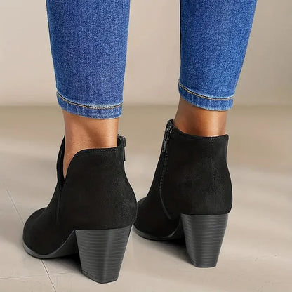 Heeled ankle bloc boots for women | Yara -8