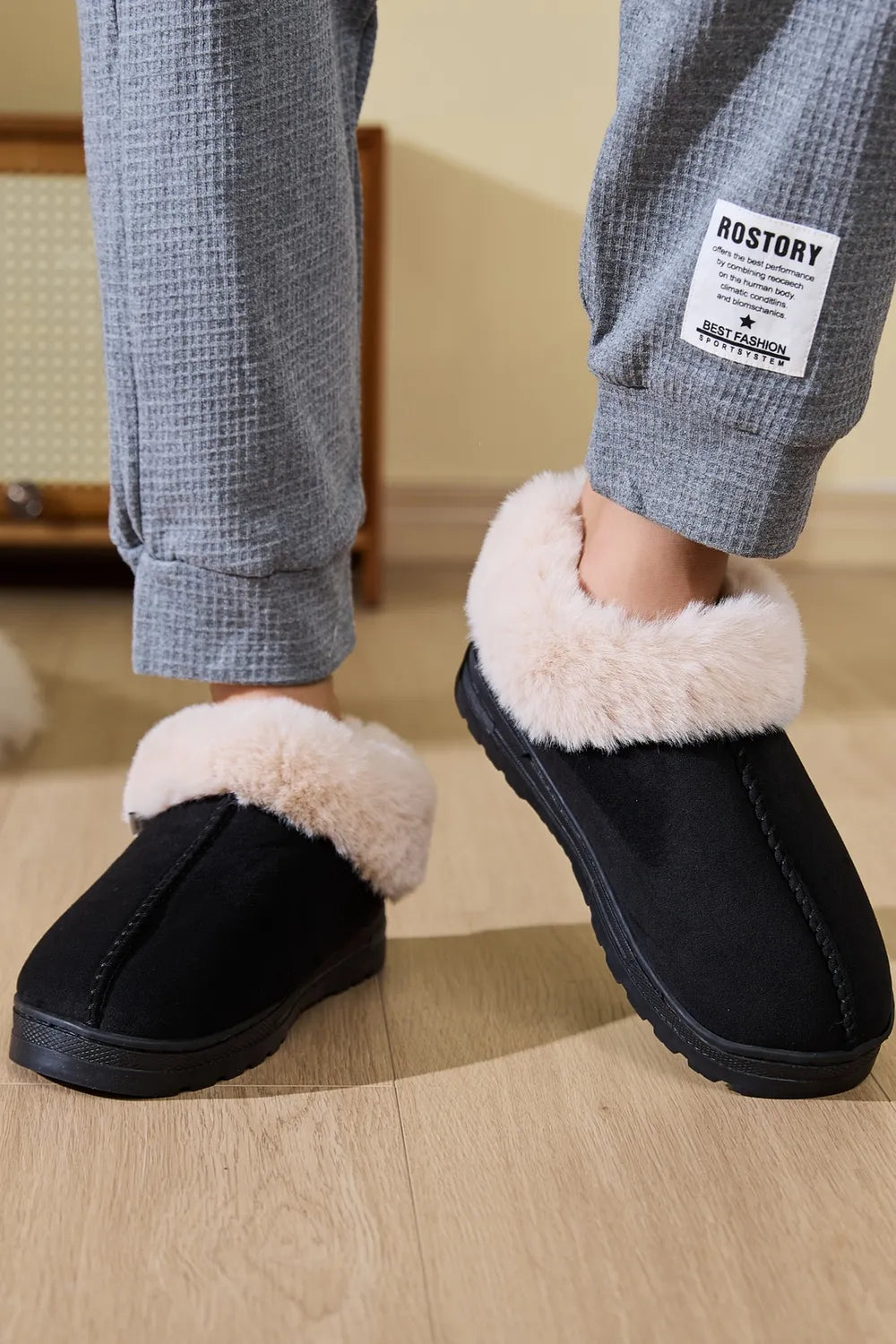Slip-on faux fur slippers for women | Platform sole -2