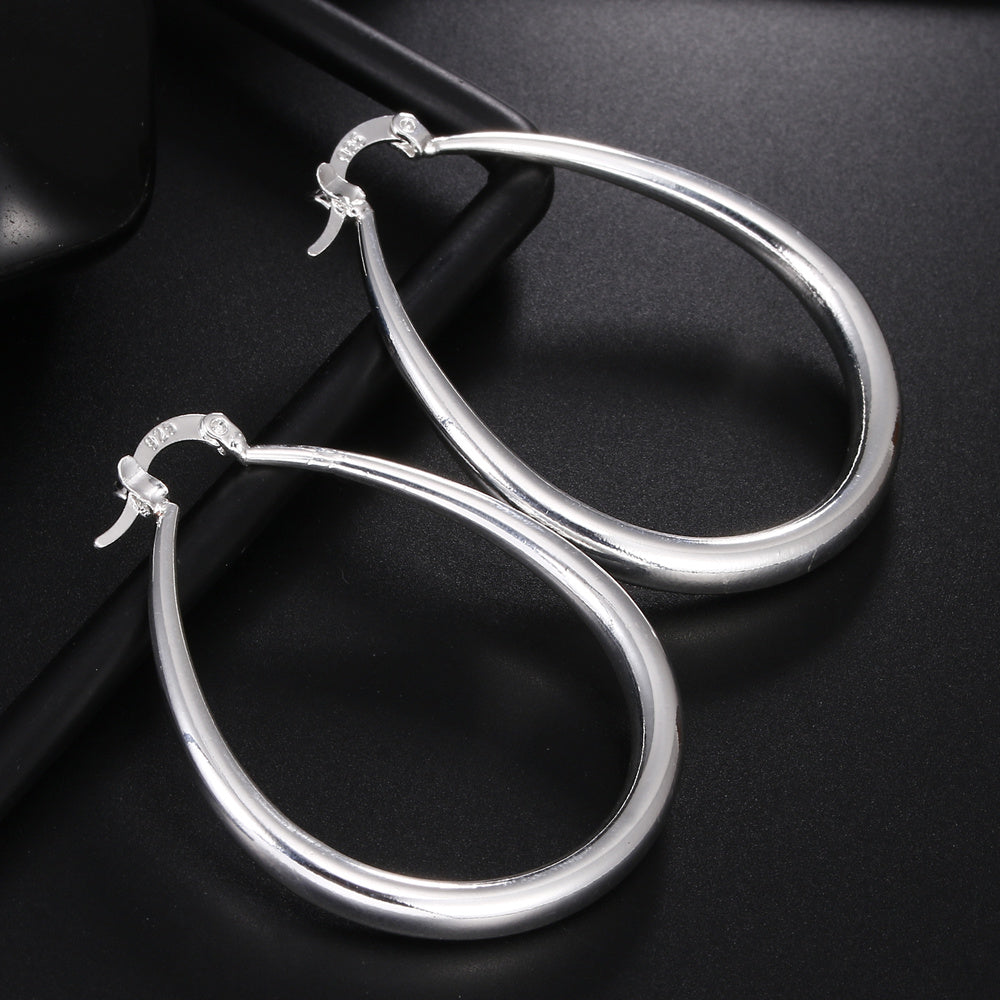 Trendy bolds earrings for women | Cara -3