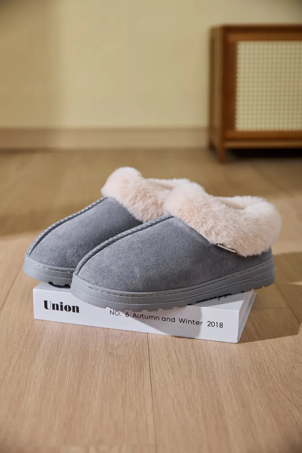 Slip-on faux fur slippers for women | Platform sole -19
