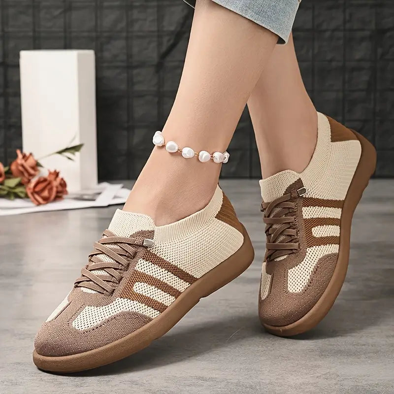 Classic lightweight sneakers for women -14