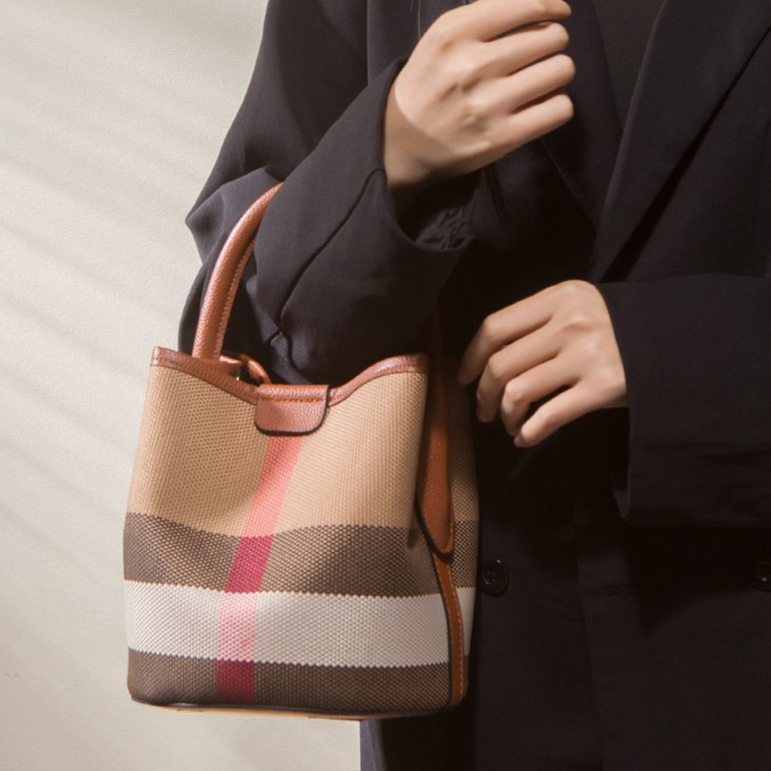 Romantic bucket handbag for women | Chant de Rose -7