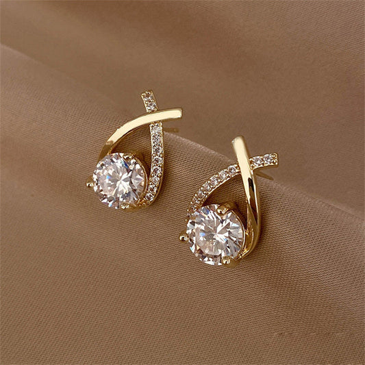 Upper shape queue poisson earrings for women | Frida -1