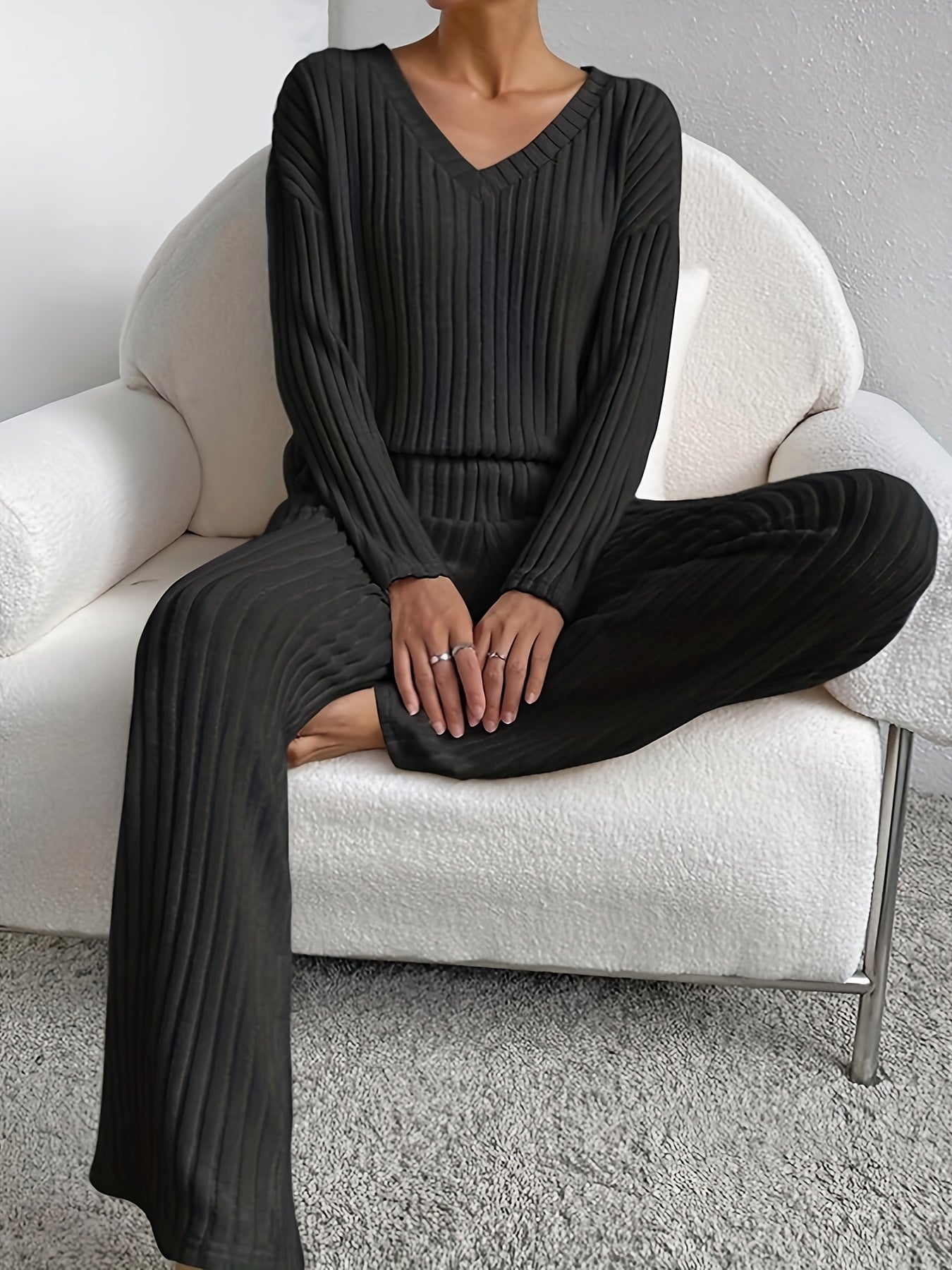 Relaxed knit lounge V-neck top set for women | Solene -1