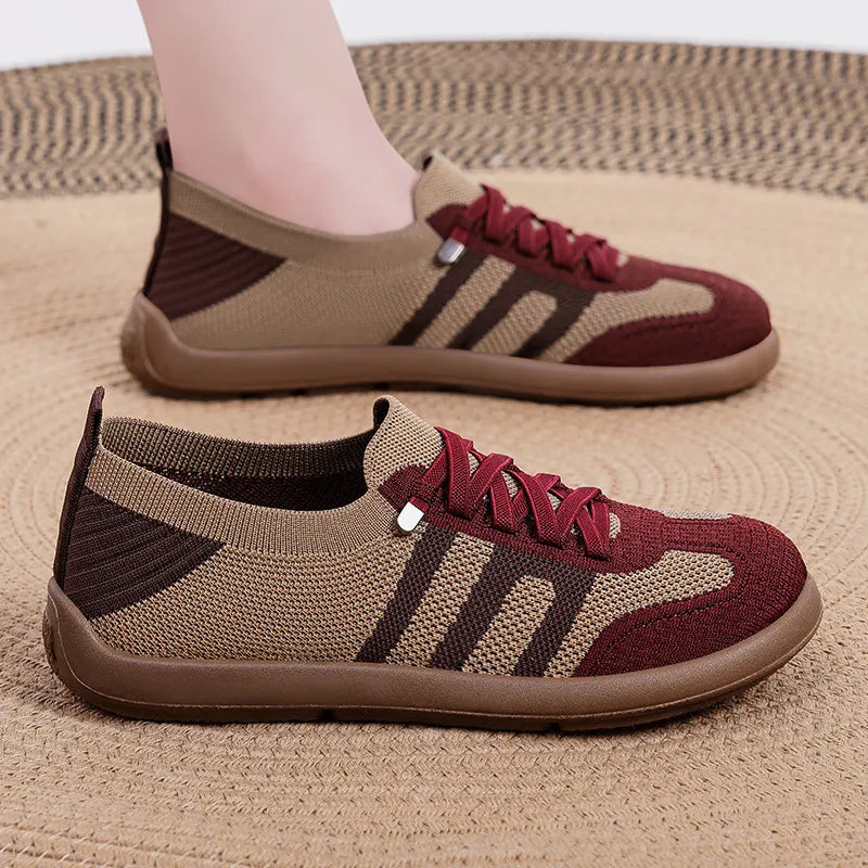Classic lightweight sneakers for women -12