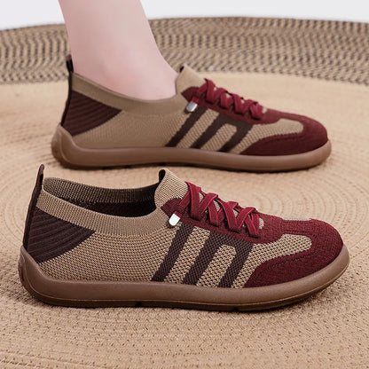 Classic lightweight sneakers for women -12