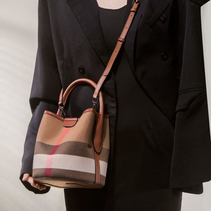 Romantic bucket handbag for women | Chant de Rose -9