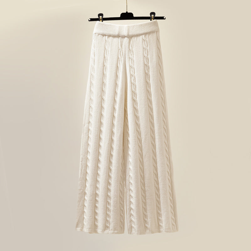 Coordinated cozy three-piece set for women | Elara -4