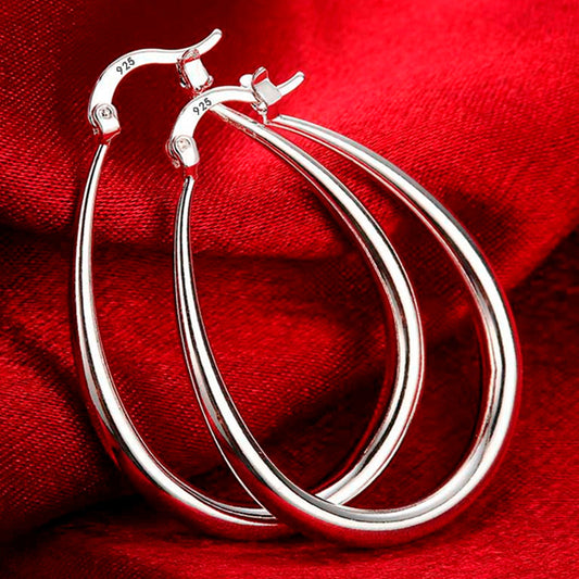Trendy bolds earrings for women | Cara -1