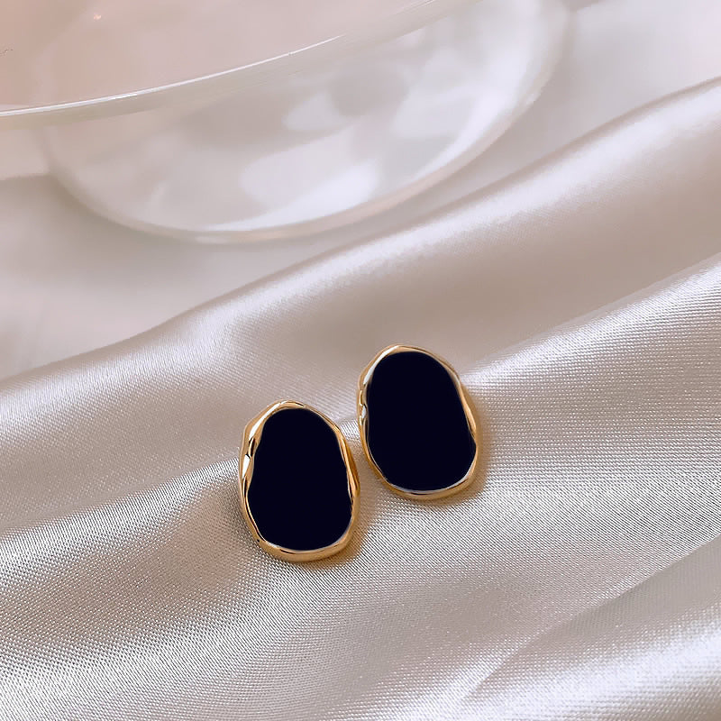 Classic irregulieres earrings for women | Margot -6