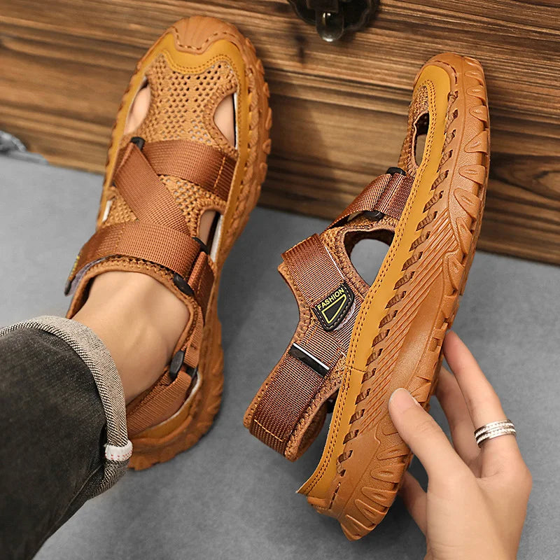 Toe hiking sandals for men | Closed -4