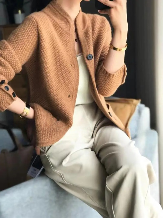 Timeless button-up graceful fit cardigan for women | Elowen -7
