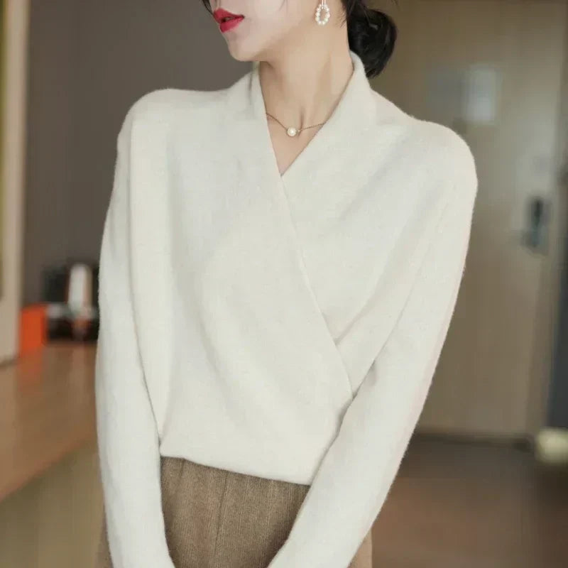 Soft cashmere crewneck sweater for women | Novelle -8