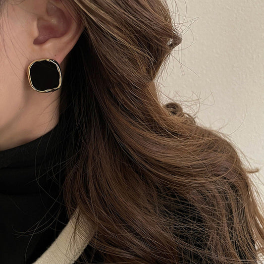 Classic irregulieres earrings for women | Margot -1