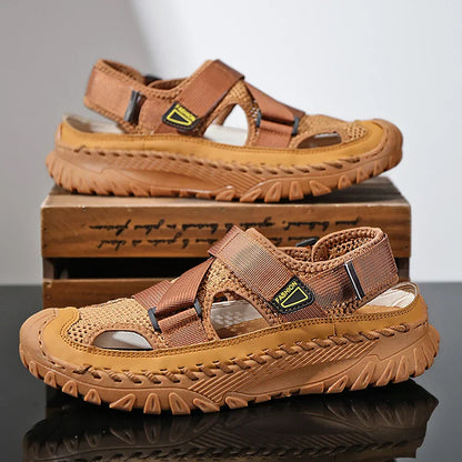 Toe hiking sandals for men | Closed -2