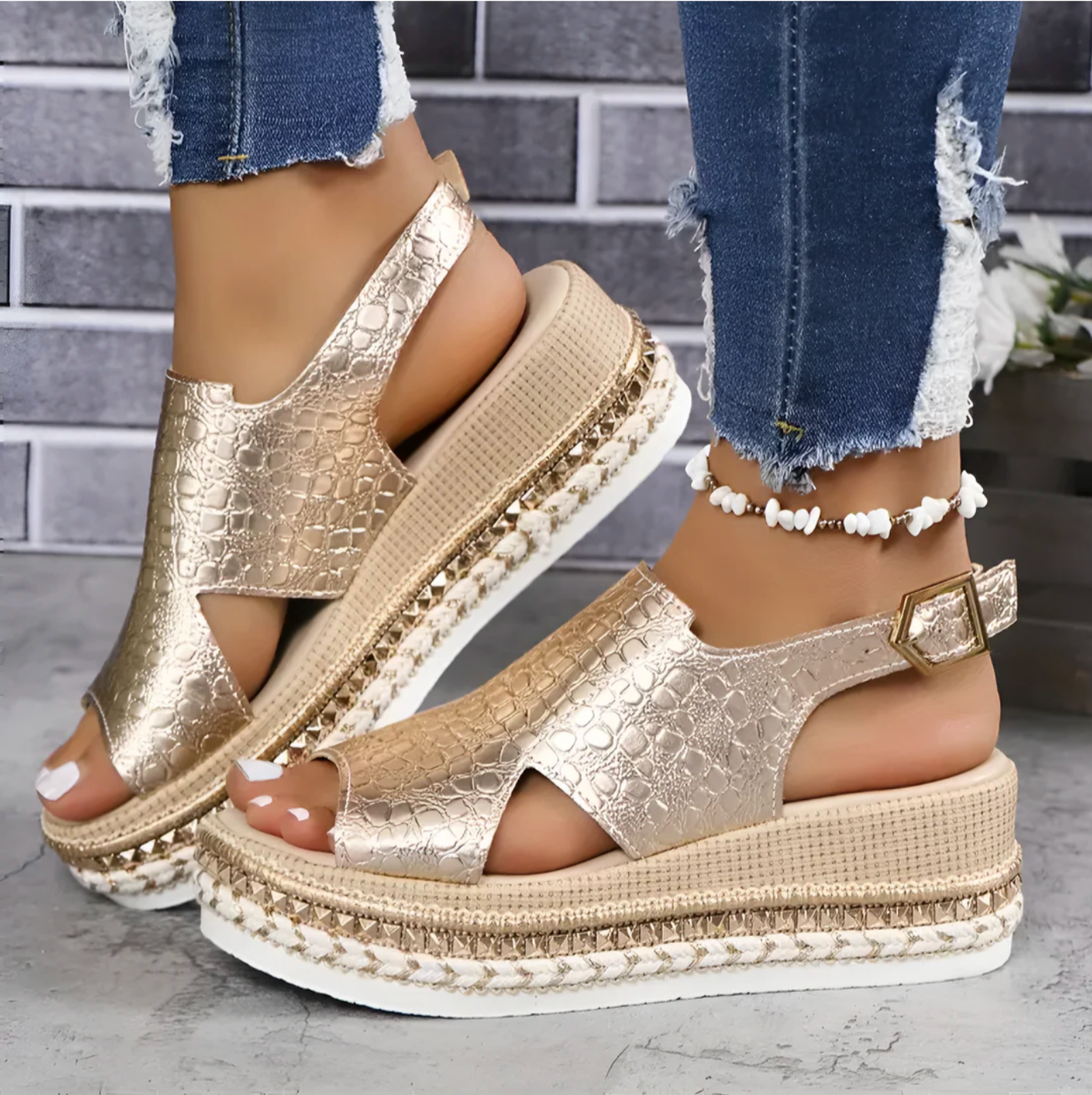 Heeled wedge sandals for women | Isabelle Martin -2