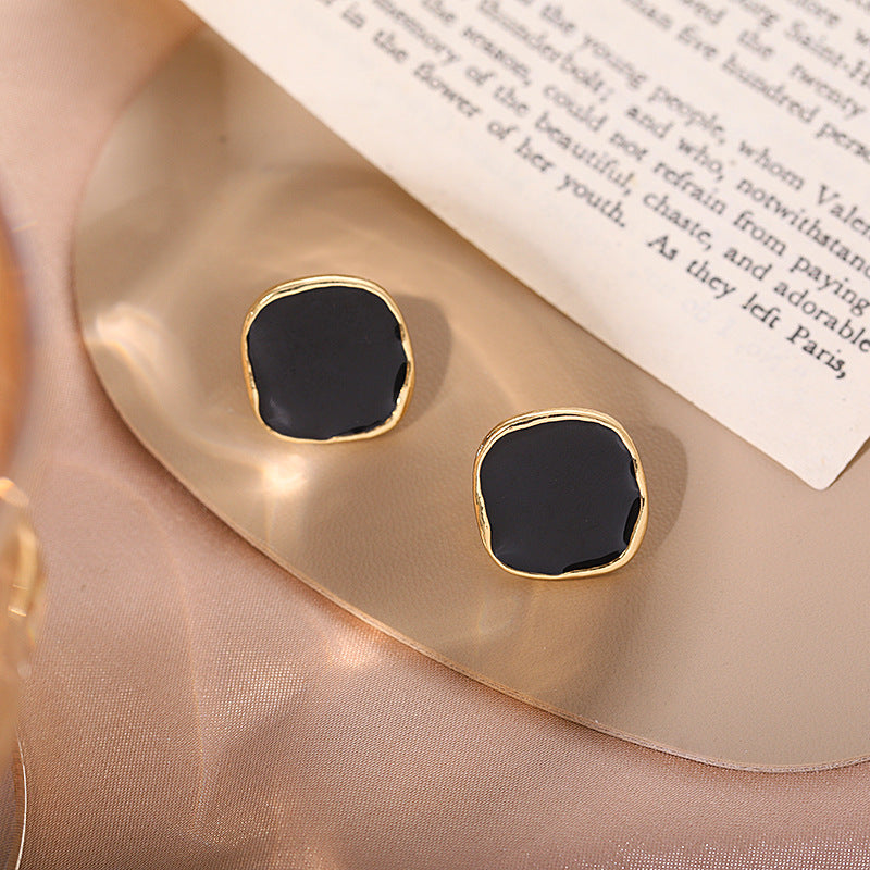 Classic irregulieres earrings for women | Margot -4