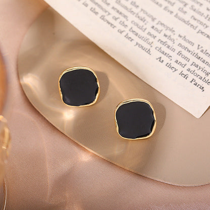Classic irregulieres earrings for women | Margot -4