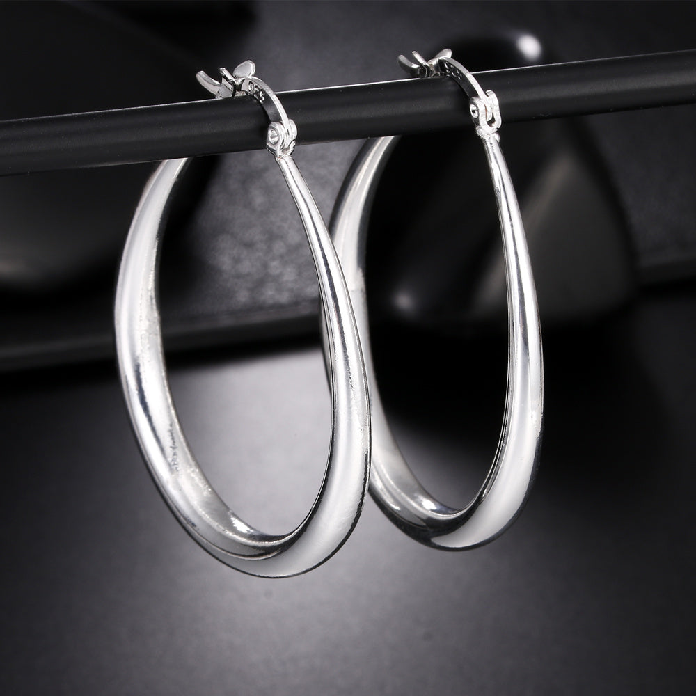 Trendy bolds earrings for women | Cara -2