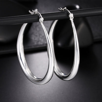Trendy bolds earrings for women | Cara -2