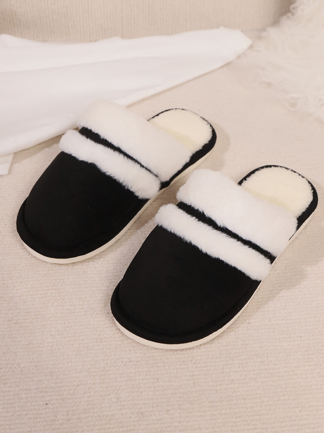Toe round faux fur contrasting slippers for women -23