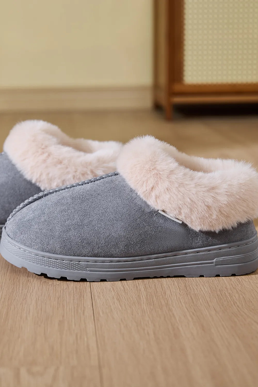 Slip-on faux fur slippers for women | Platform sole -20