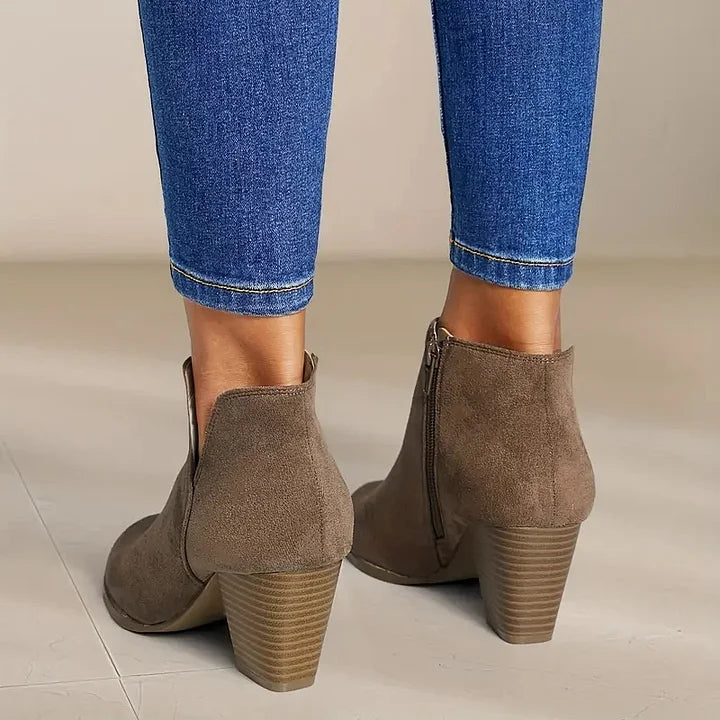 Heeled ankle bloc boots for women | Yara -4