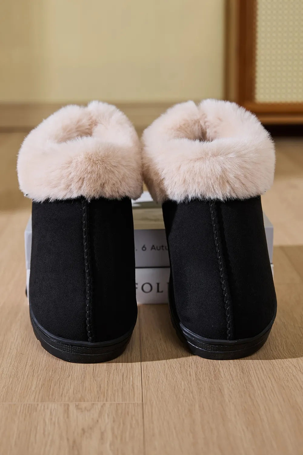 Slip-on faux fur slippers for women | Platform sole -4
