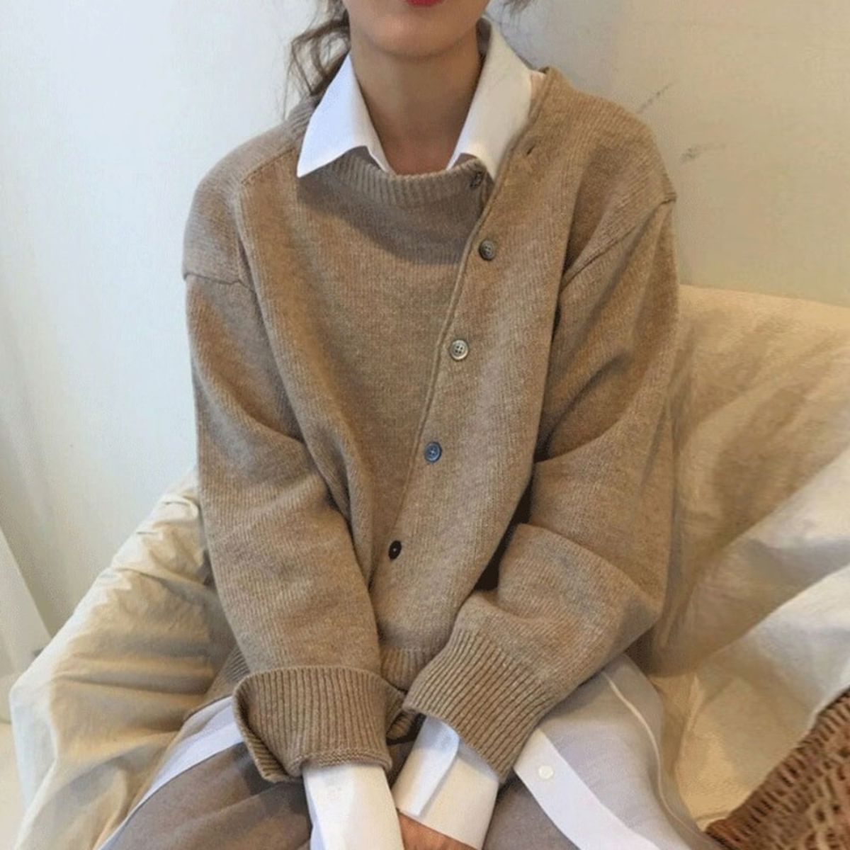 Women’s soft autumn cashmere sweater for women | Lucille -1