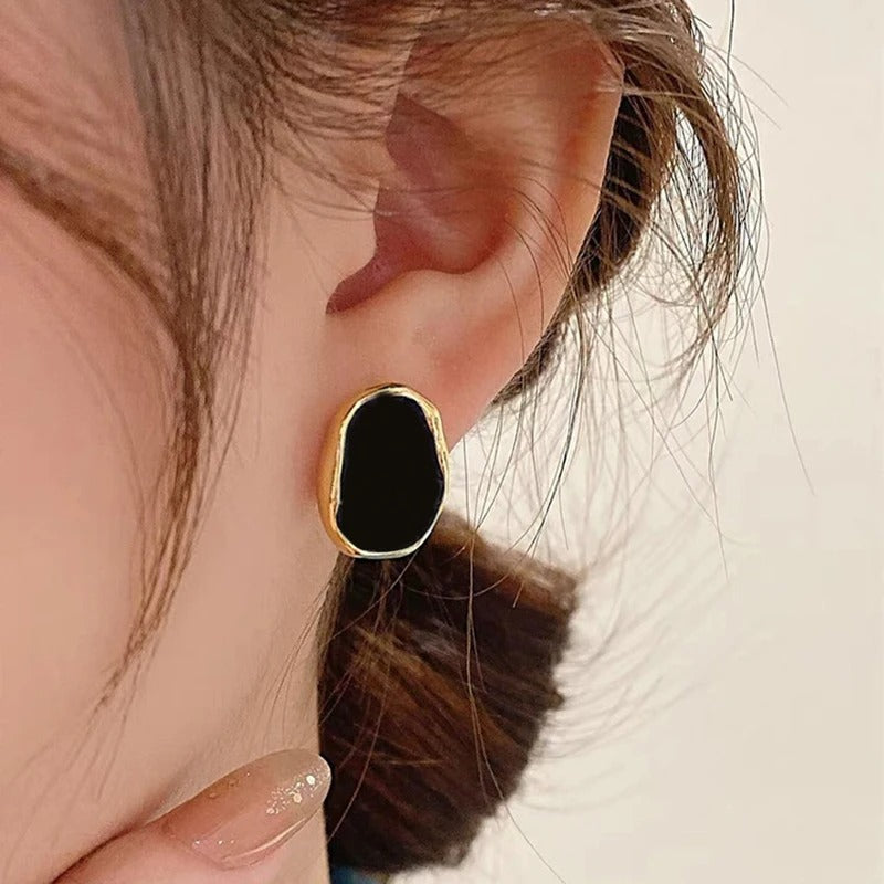 Classic irregulieres earrings for women | Margot -2