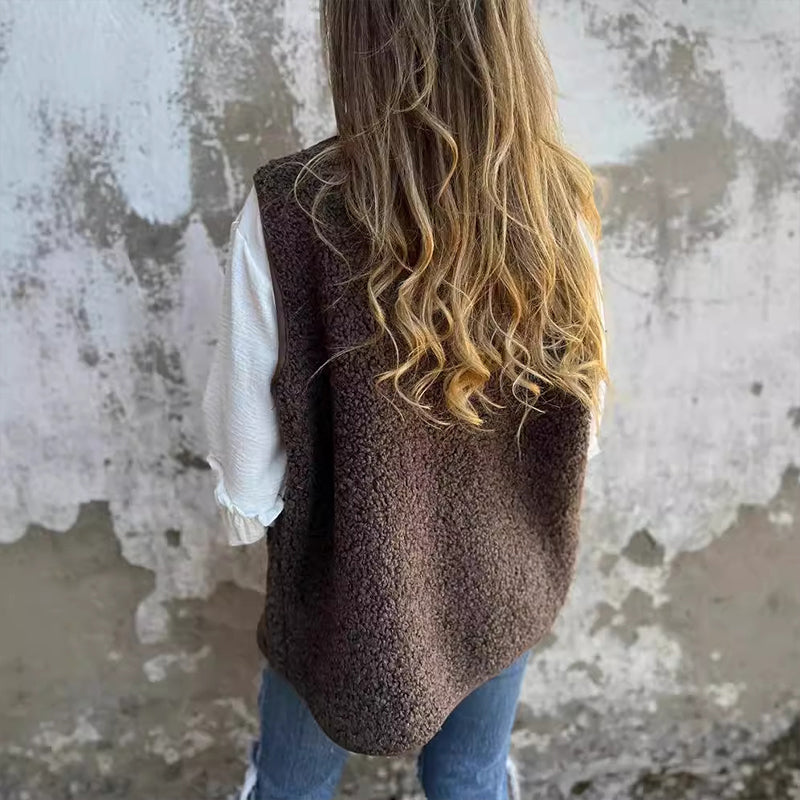 Chic autumn button-down short vest for women | Elara -6